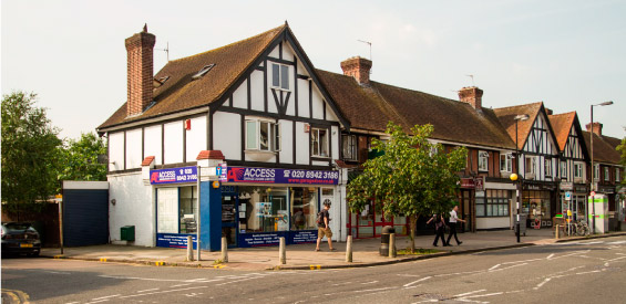 澳洲幸运5开奖号码结果记录体彩-官方开奖历史与预测计划 showroom in New Malden, showcasing their garage door products